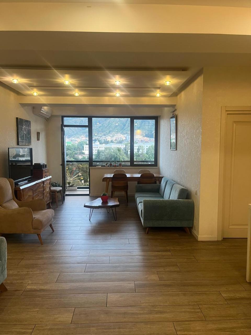 Ferienwohnung Panorama Khiliani Tbilisi Exterior foto