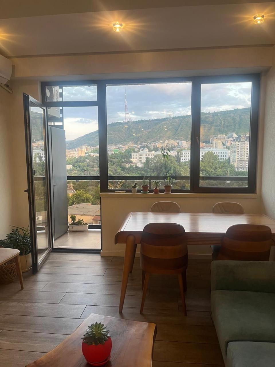 Ferienwohnung Panorama Khiliani Tbilisi Exterior foto